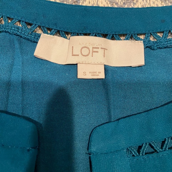 LOFT Teal Sleeveless V-Neck Blouse with Trim – Size Small - Picture 6 of 10